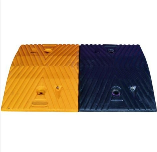 OCS (49CM Rubber Speed Hump) – 49cm Rubber Speed Bump for Traffic & Vehicle Speed Control