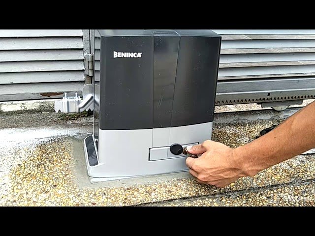 Beninca (BULL6M) – 230V Sliding Gate Gear Motor with Integrated Control Unit - Image 3